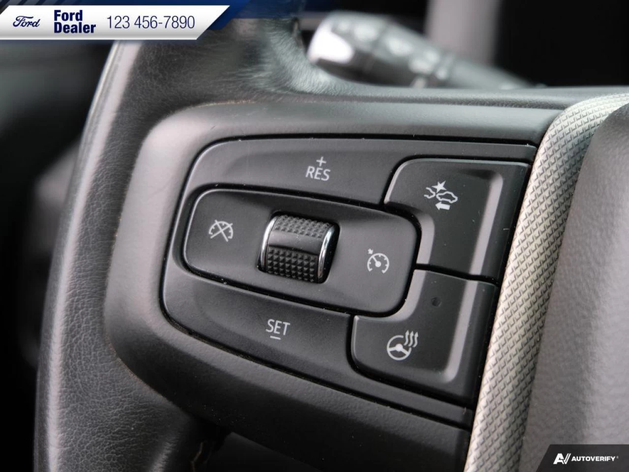 2021 GMC Yukon Denali Main Image