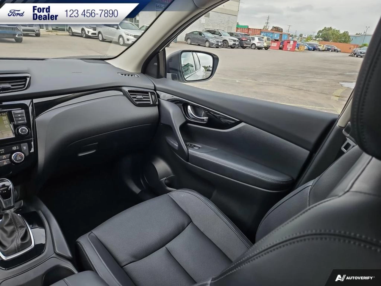 2021 Nissan Qashqai S AWD Main Image