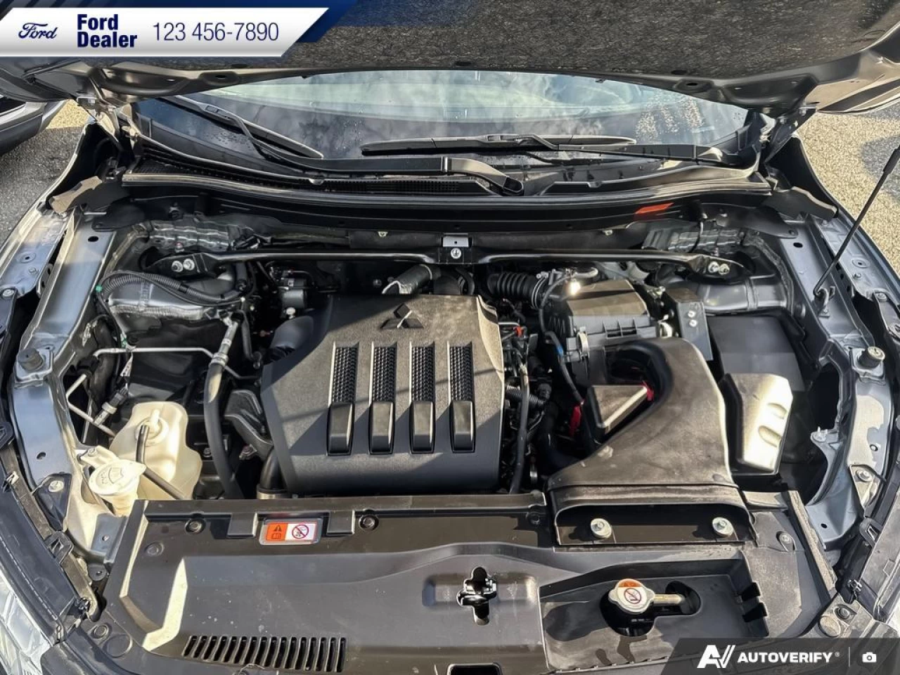 2022 Mitsubishi Eclipse Cross ES Main Image