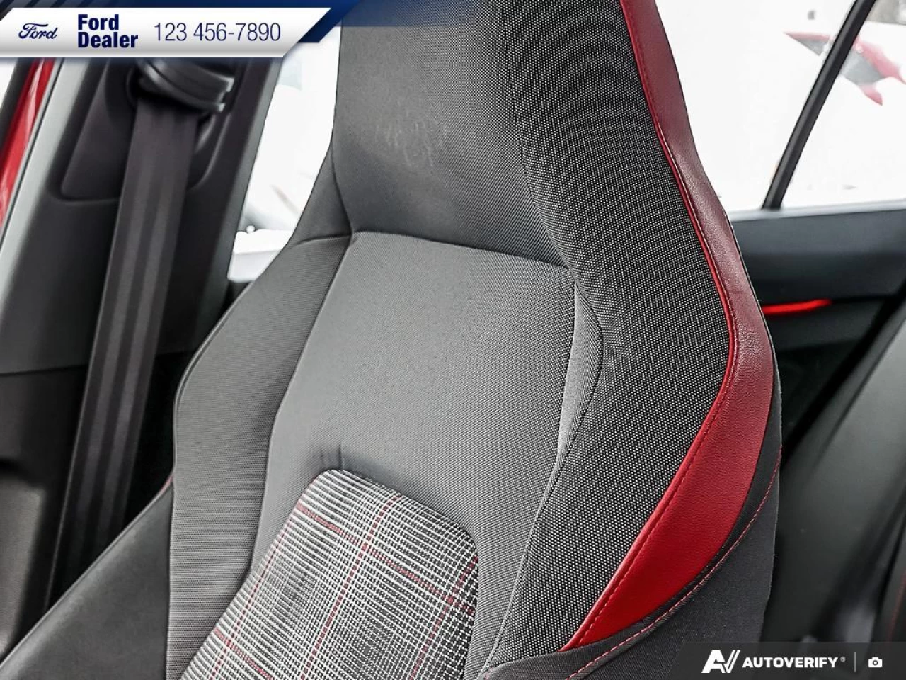 2022 Volkswagen Golf GTI Performance Main Image