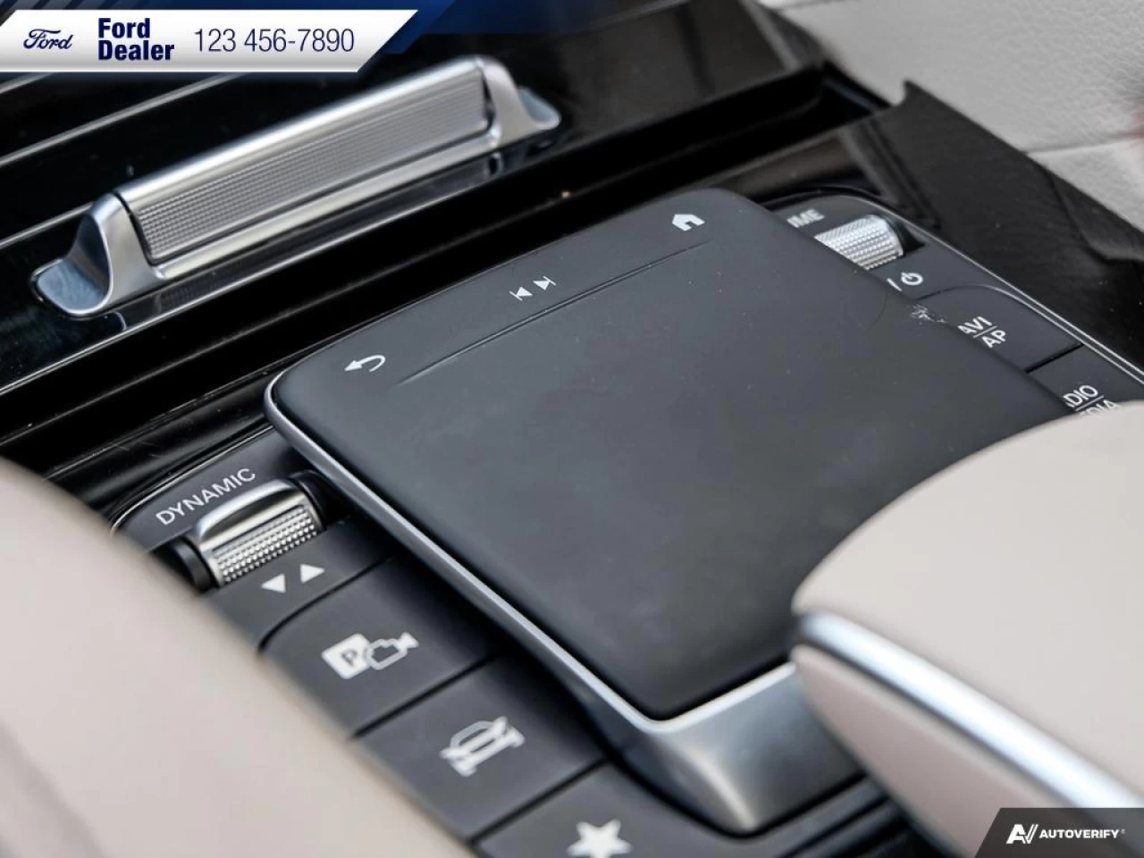 2021 Mercedes-Benz GLE 450 4MATIC Main Image