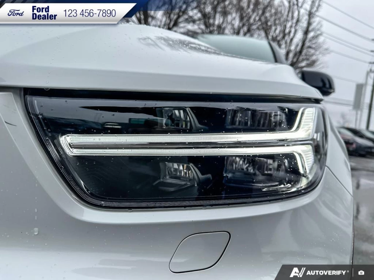 2022 Volvo XC40 T5 Inscription Main Image