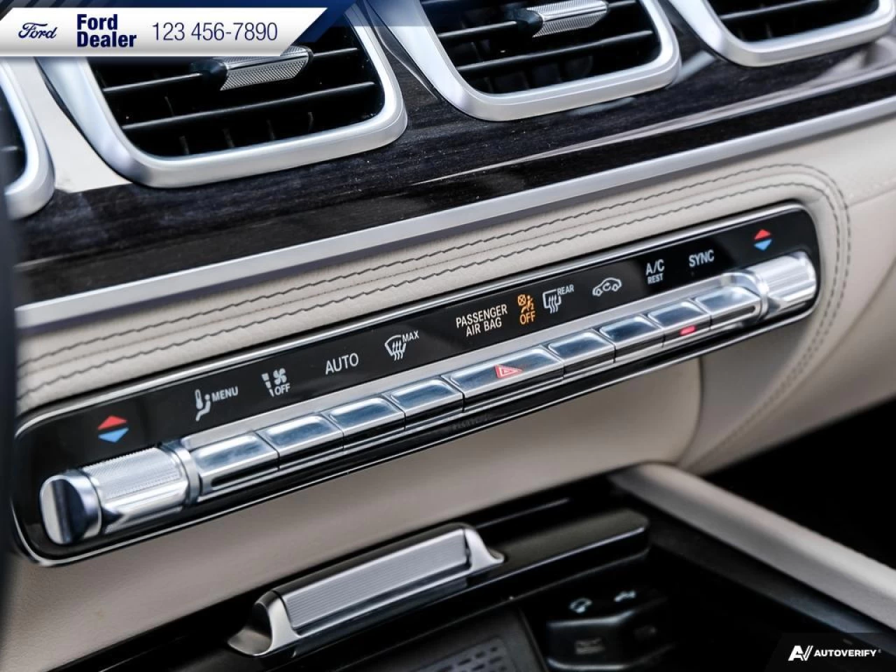 2021 Mercedes-Benz GLE 450 4MATIC Main Image