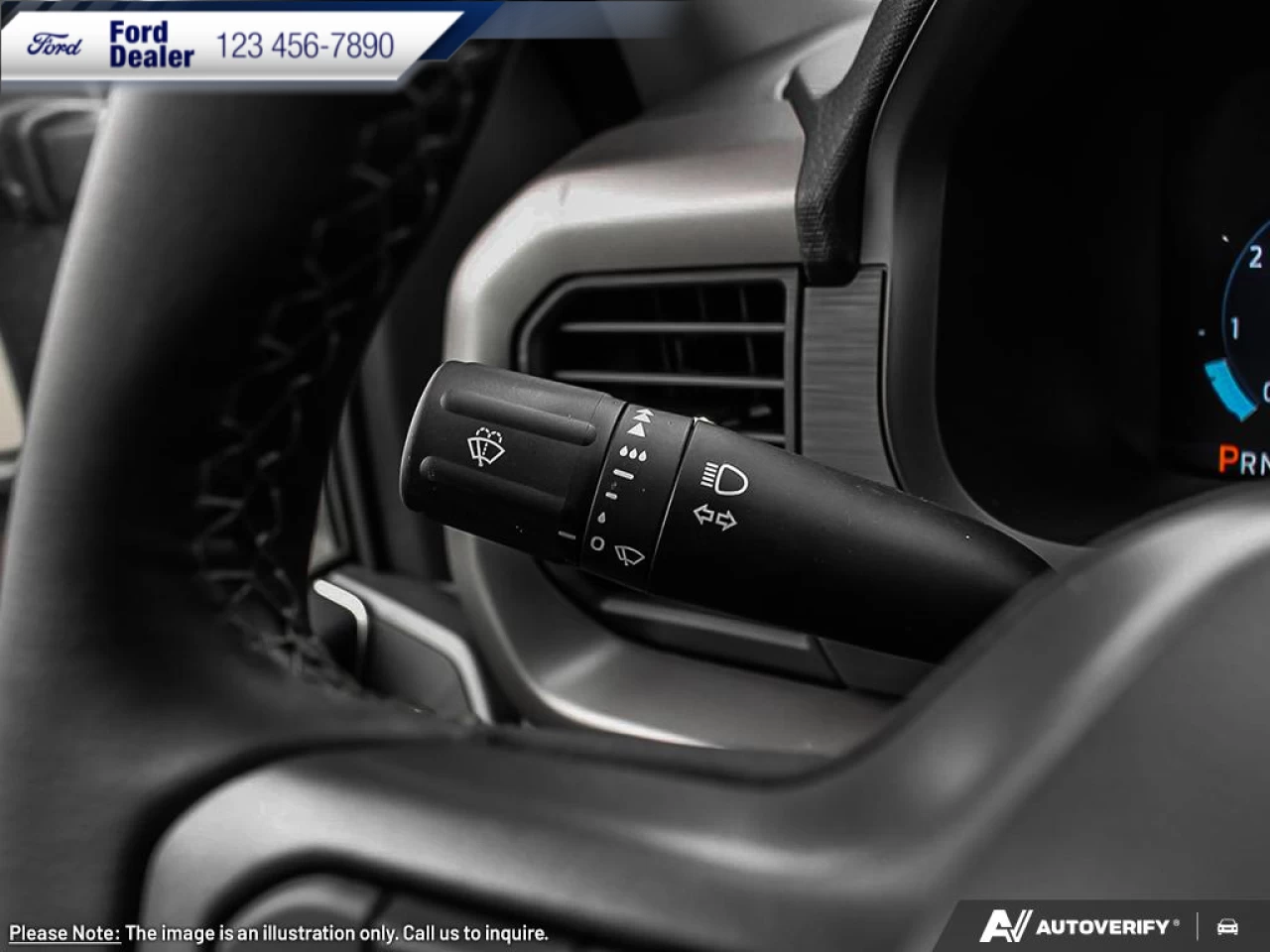 2023 Ford F-150 XLT Main Image