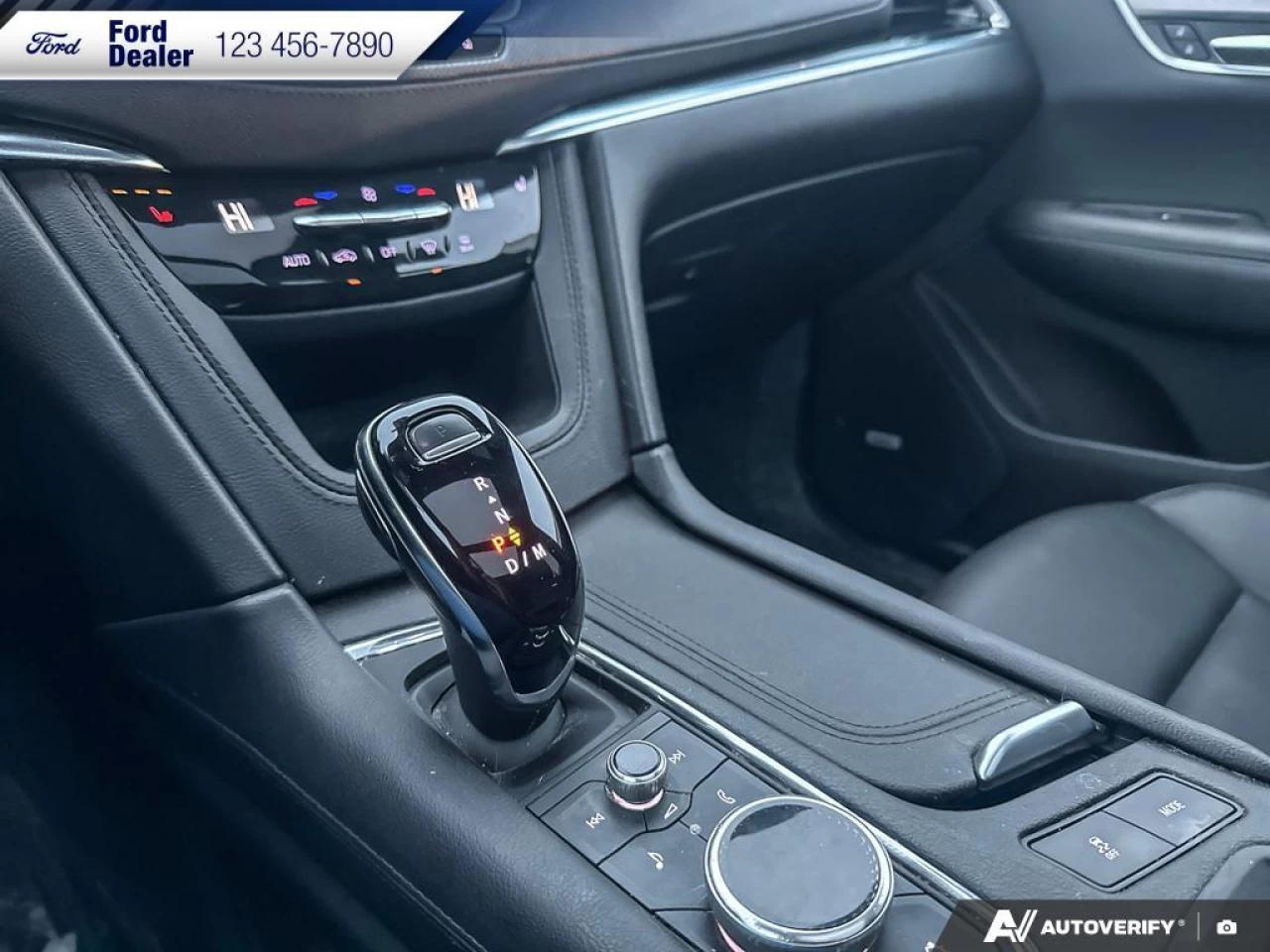 2022 Cadillac XT6 Luxury Image principale