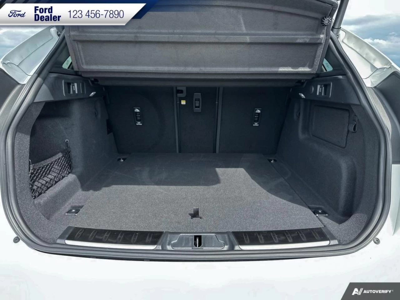 2023 Jaguar F-Pace P250 S Main Image