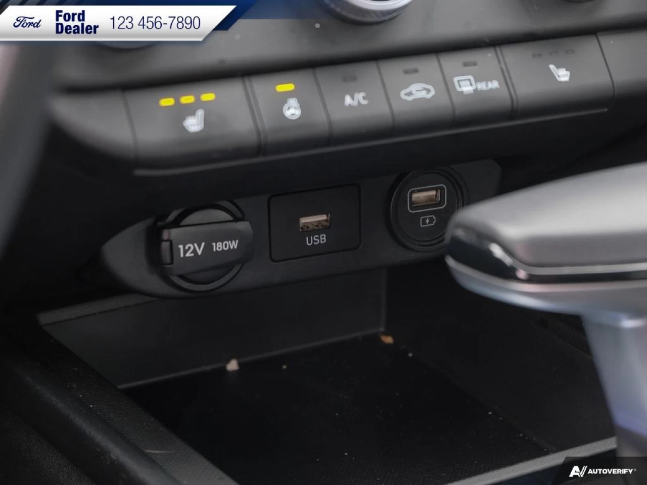 2022 Hyundai Elantra Preferred Main Image