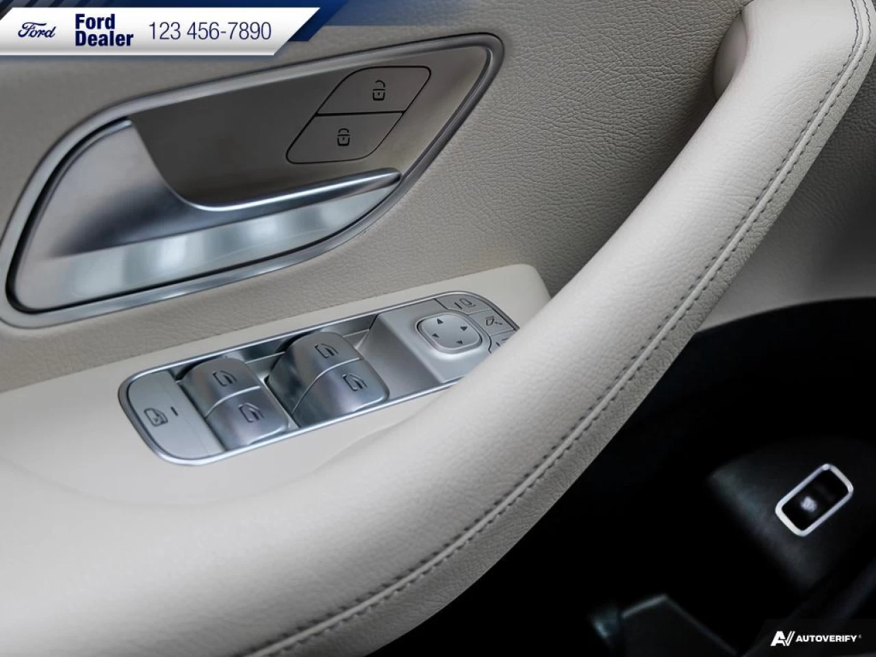 2021 Mercedes-Benz GLE 450 4MATIC Main Image