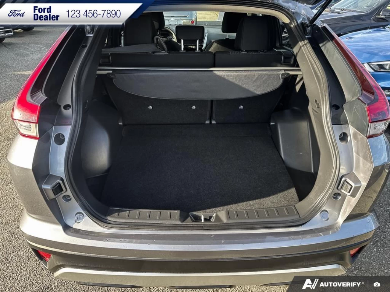 2022 Mitsubishi Eclipse Cross ES Main Image