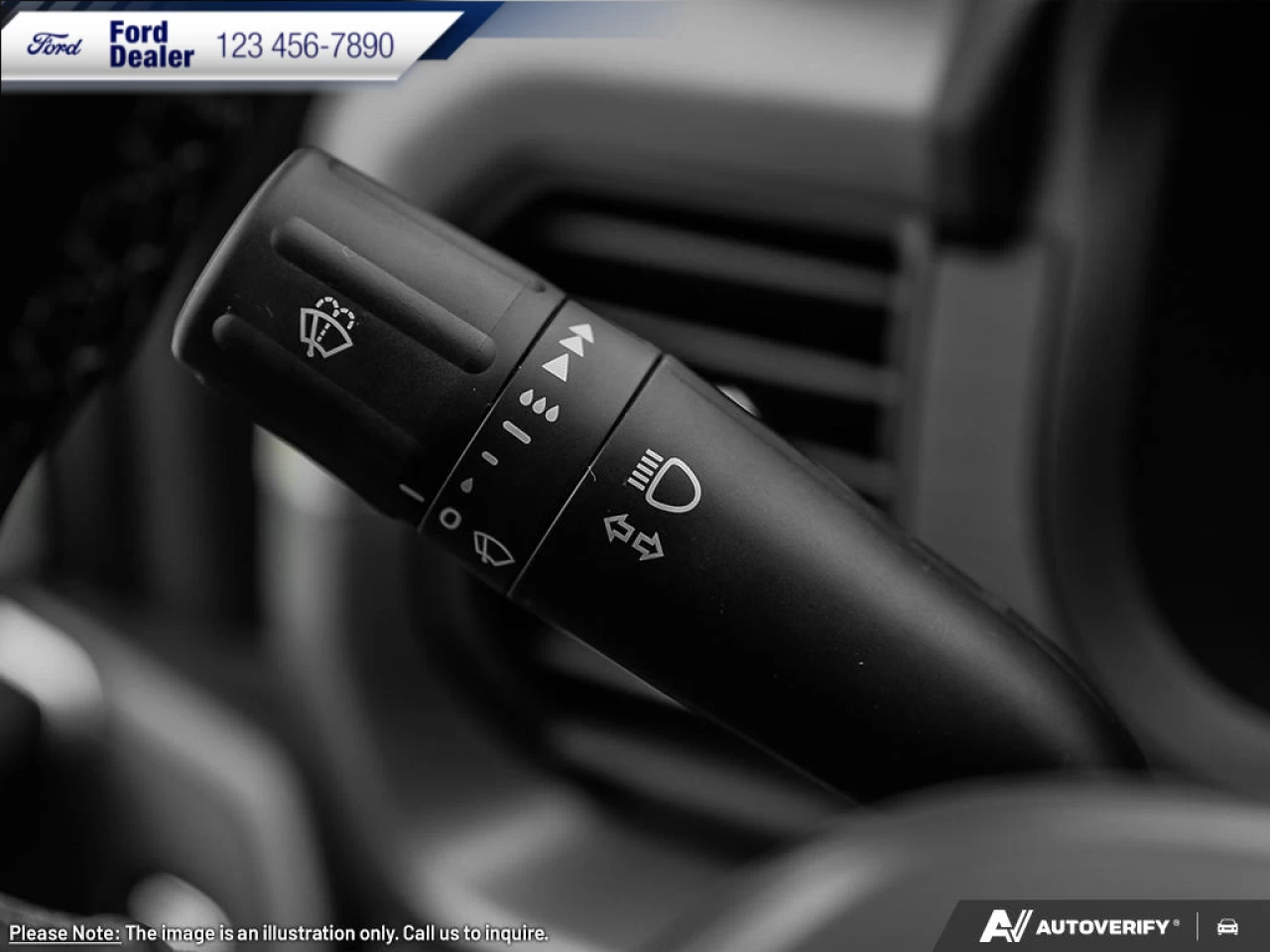 2023 Ford F-150 XLT Main Image