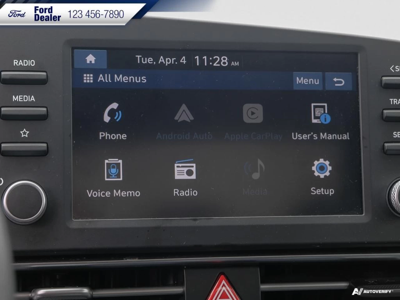 2022 Hyundai Elantra Preferred Main Image