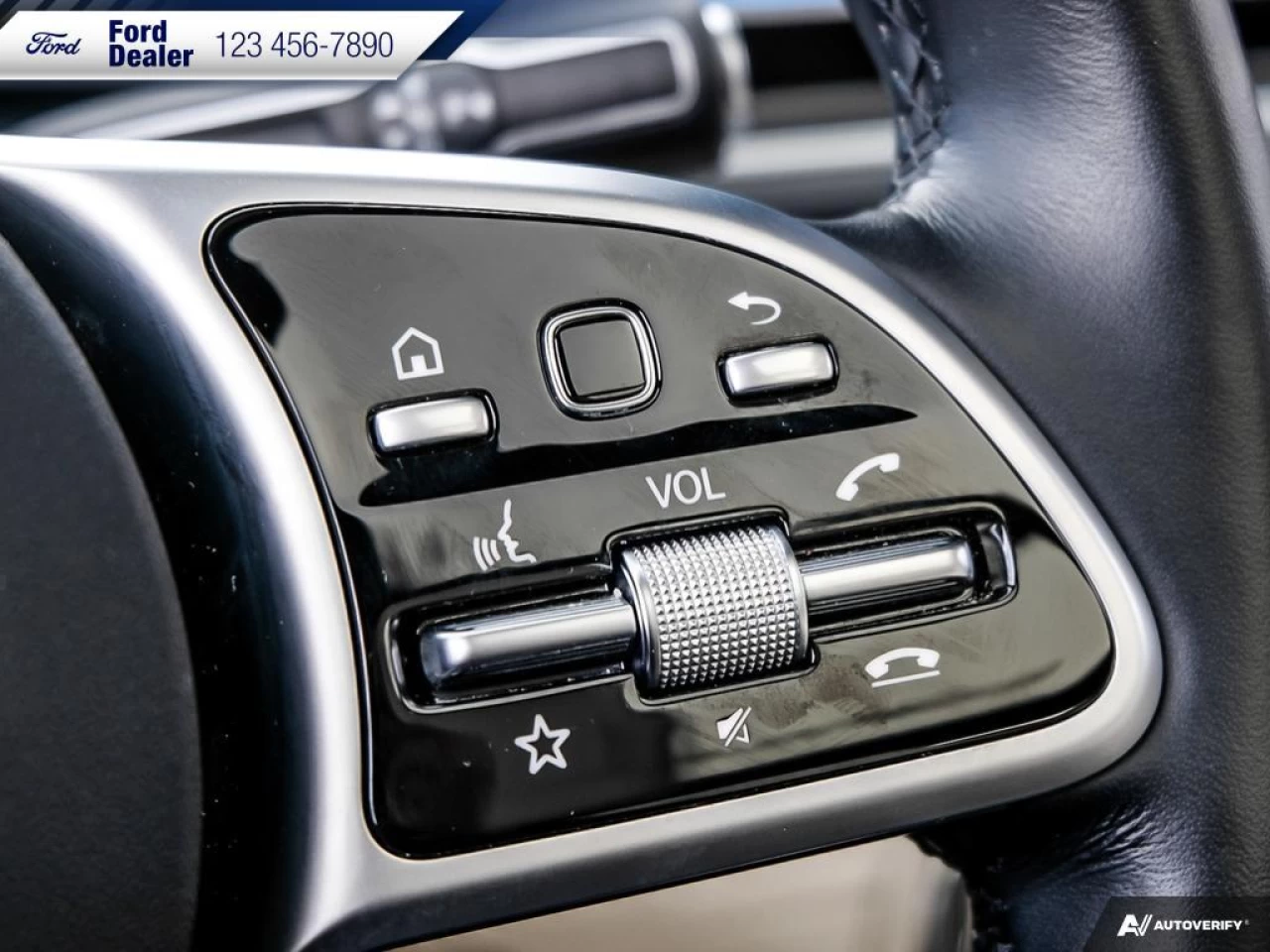 2021 Mercedes-Benz GLE 450 4MATIC Main Image