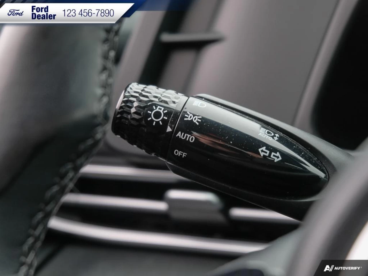 2022 Hyundai Elantra Preferred Main Image