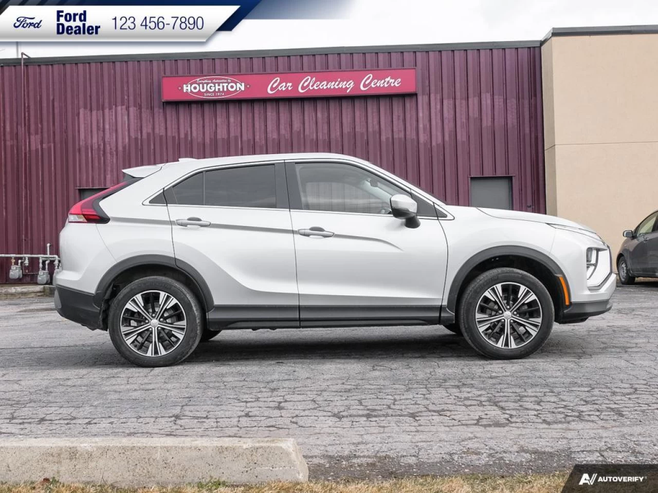 2022 Mitsubishi Eclipse Cross ES Main Image