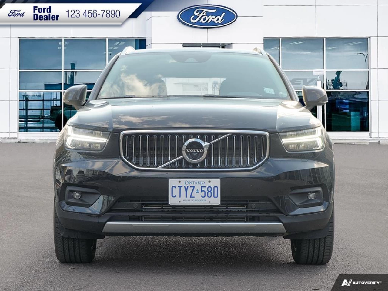 2022 Volvo XC40 T5 Inscription Main Image