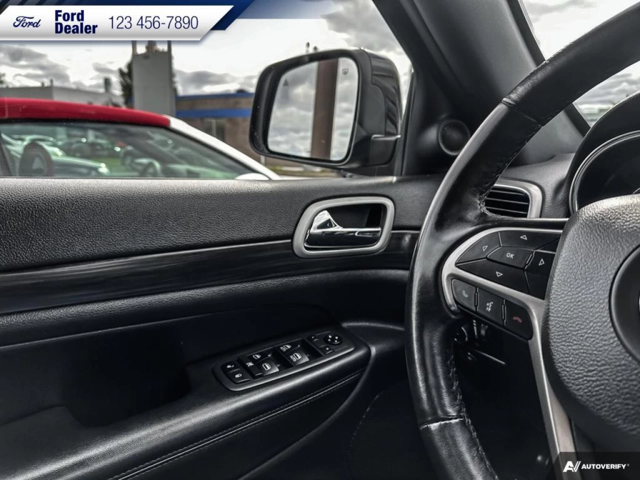 2021 Jeep Grand Cherokee Altitude Main Image