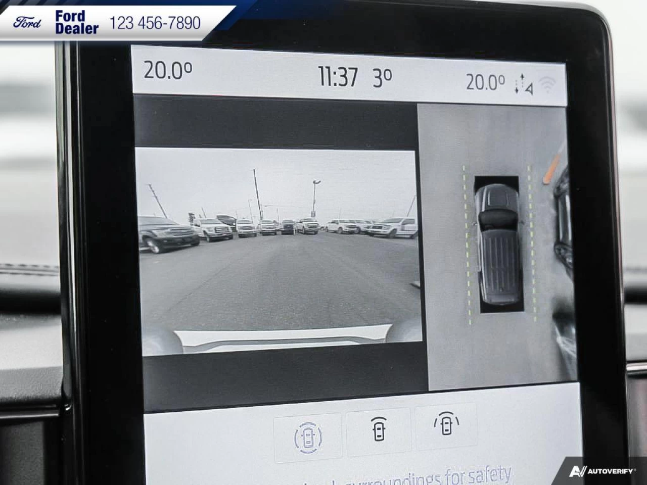 2020 Ford Explorer Platinum Main Image