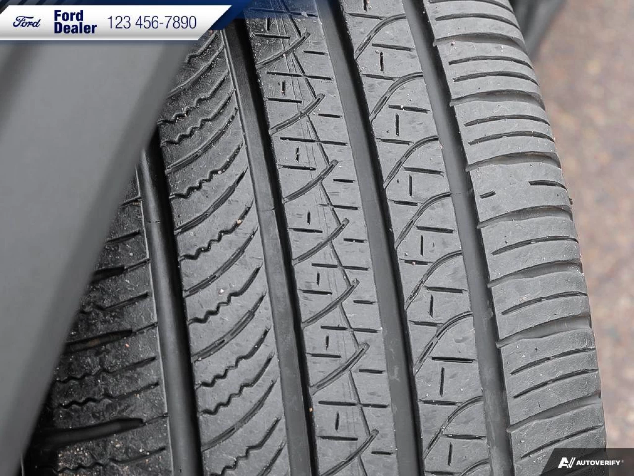 2020 Ford Explorer Platinum Main Image