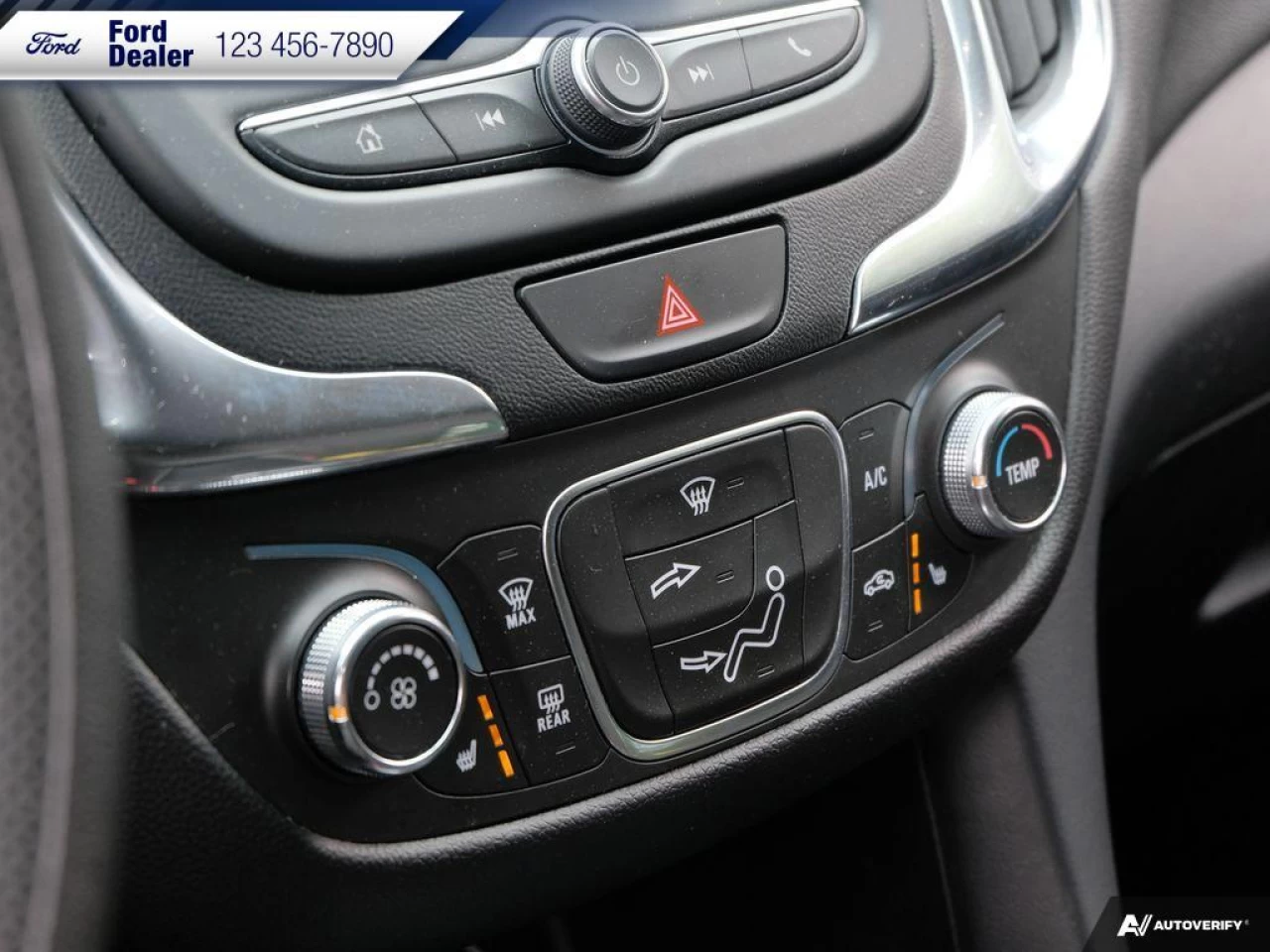 2019 Chevrolet Equinox LT Main Image