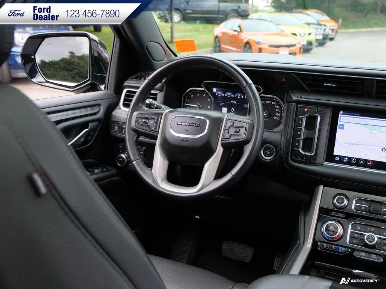 2021 GMC Yukon Denali Main Image