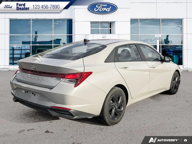 Hyundai Elantra Preferred 2022