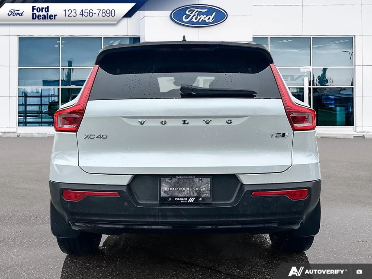 2022 Volvo XC40 T5 Inscription Main Image