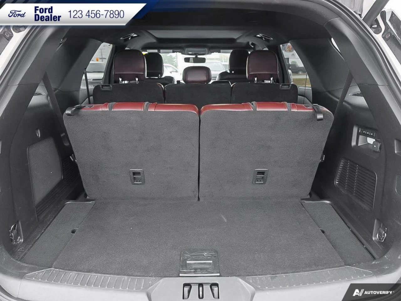 2020 Ford Explorer Platinum Main Image