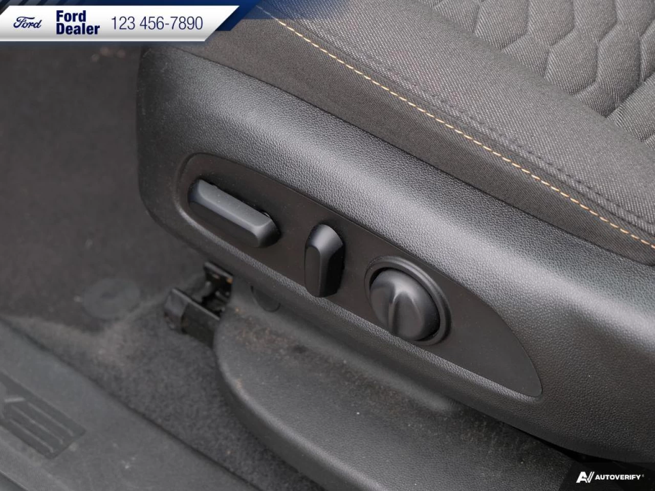 2019 Chevrolet Equinox LT Main Image