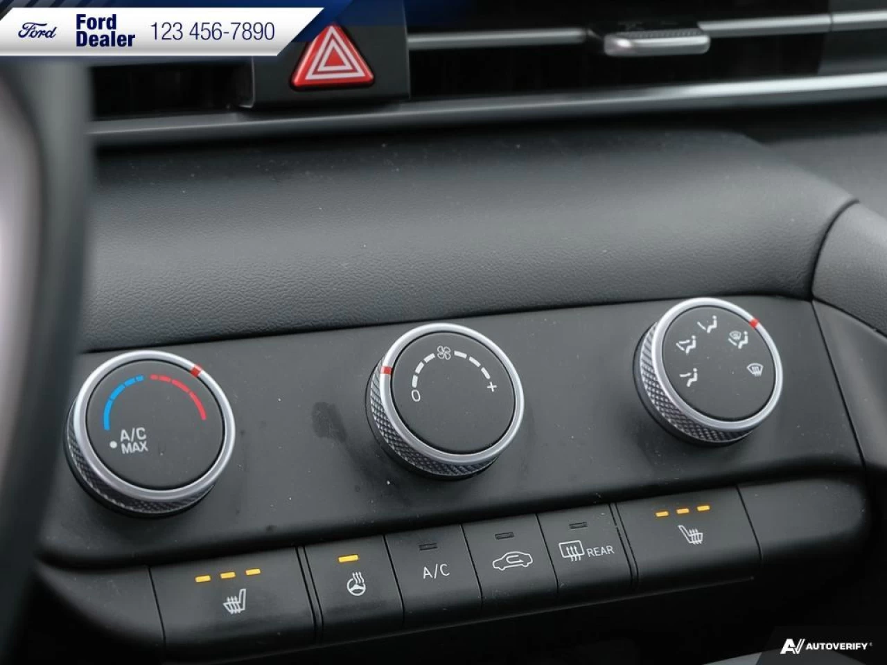 2022 Hyundai Elantra Preferred Main Image