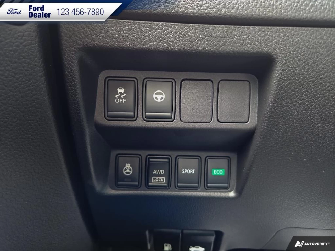 2021 Nissan Qashqai S AWD Main Image