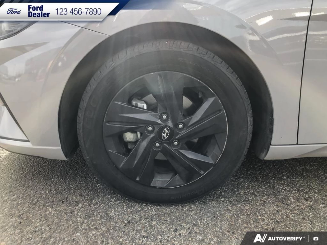 2022 Hyundai Elantra Preferred Image principale