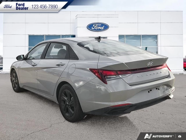 Hyundai Elantra Preferred 2022