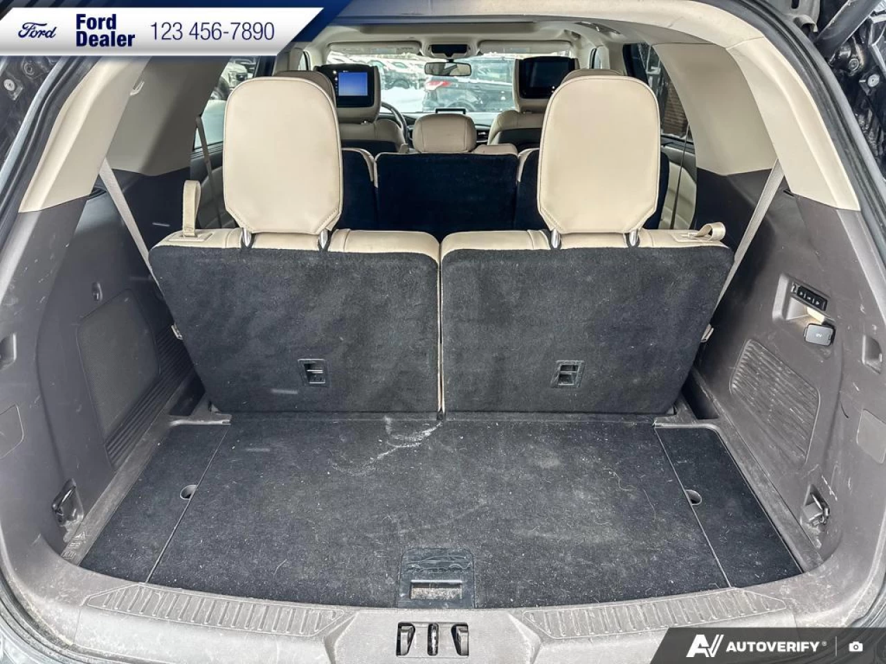 2020 Ford Explorer Platinum Image principale