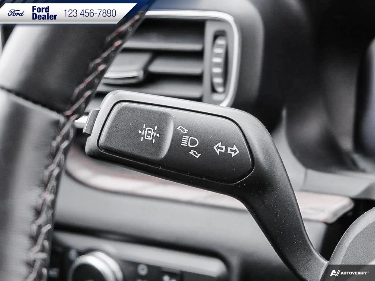 2020 Ford Explorer Platinum Main Image