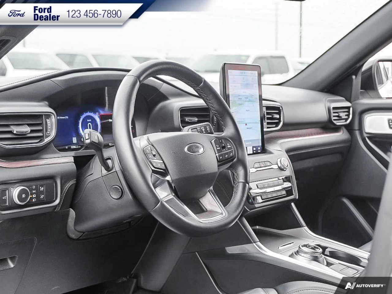 2020 Ford Explorer Platinum Image principale