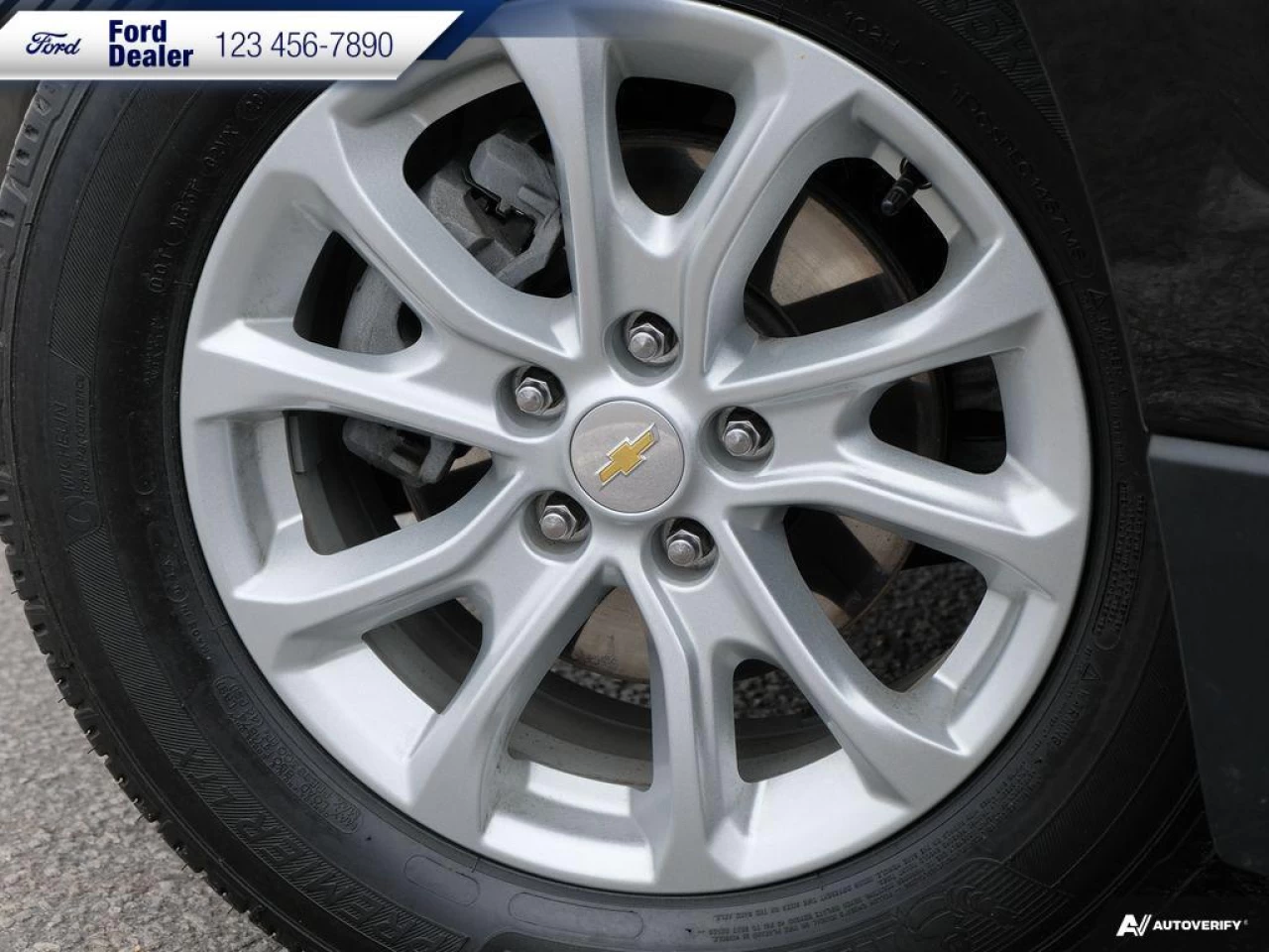 2019 Chevrolet Equinox LT Main Image