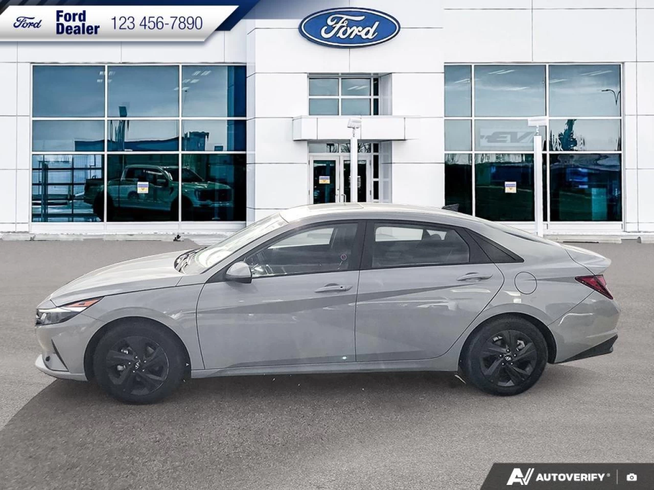 2022 Hyundai Elantra Preferred Main Image