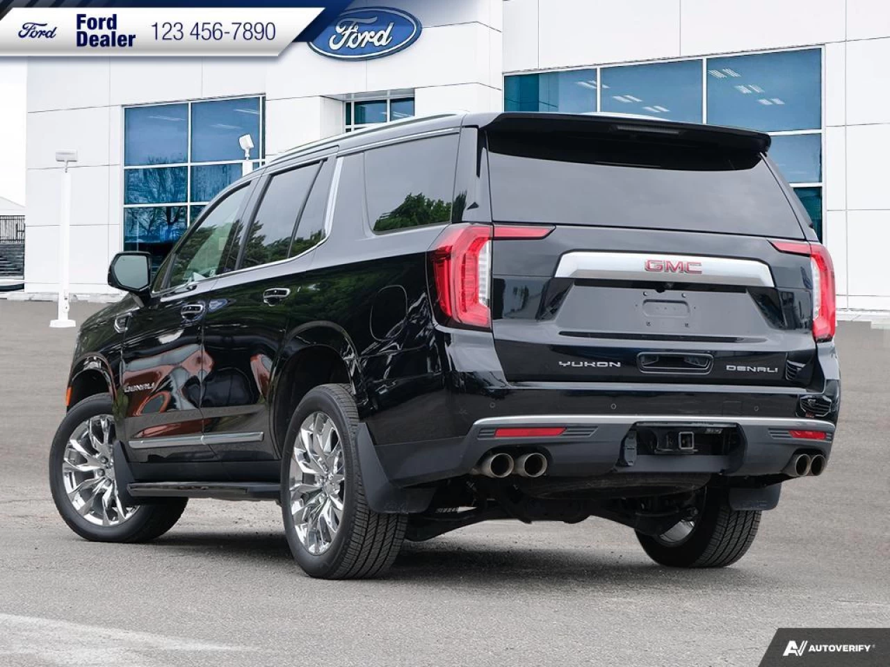 2021 GMC Yukon Denali Image principale