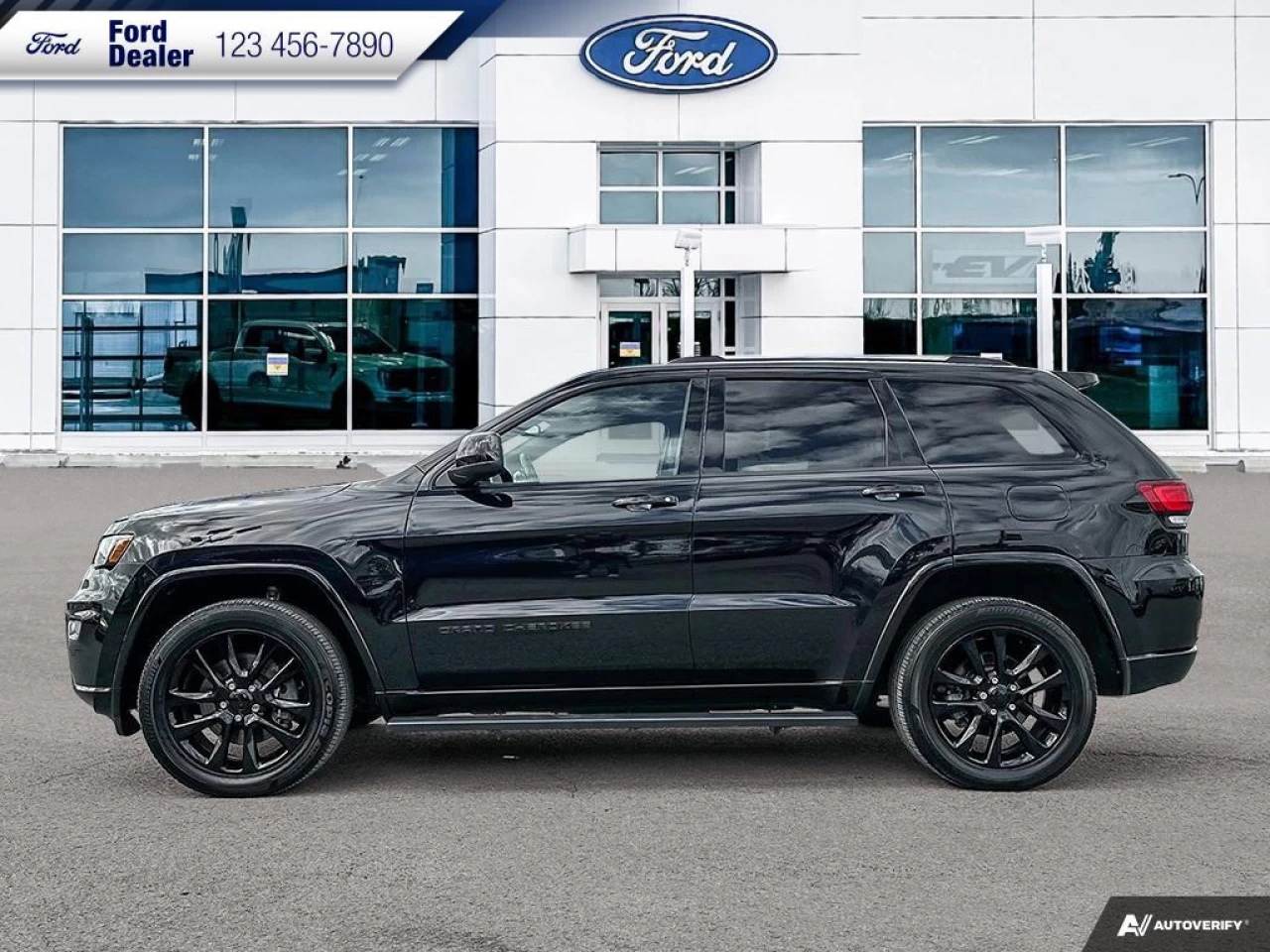 2021 Jeep Grand Cherokee Altitude Main Image