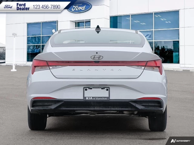 Hyundai Elantra Preferred 2022