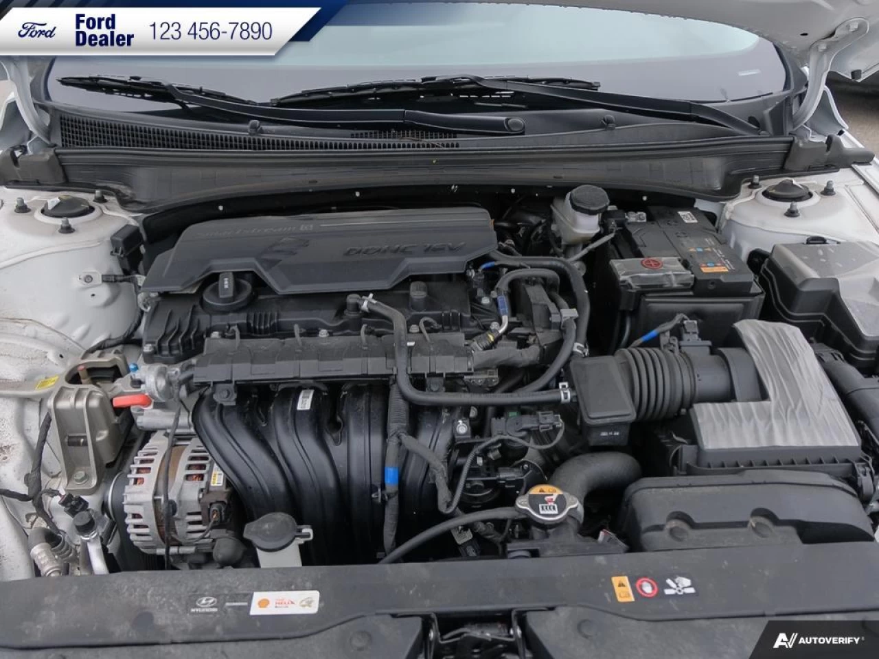 2022 Hyundai Elantra Preferred Image principale