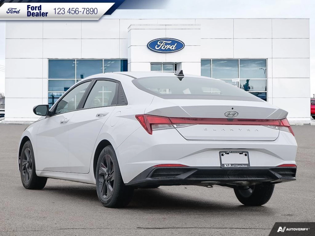 2022 Hyundai Elantra Preferred Main Image
