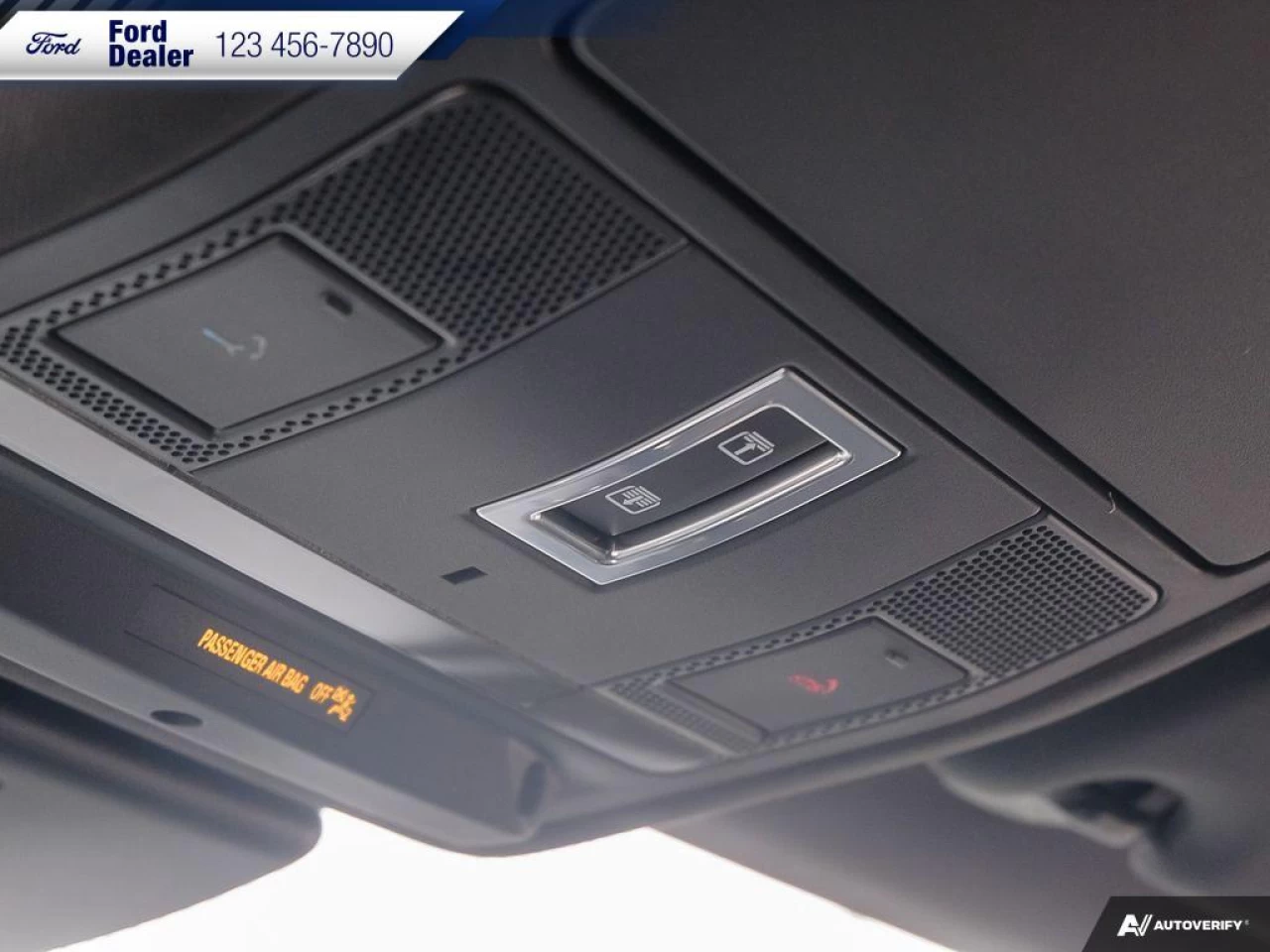 2020 Jaguar E-Pace Checkered Flag Image principale