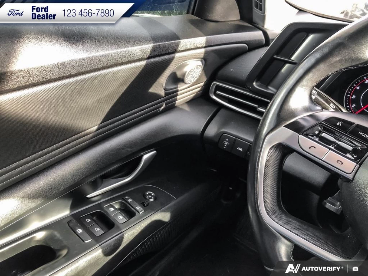 2022 Hyundai Elantra Preferred Main Image