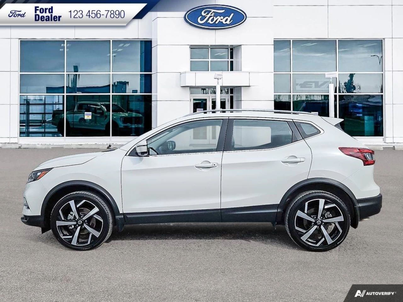 2021 Nissan Qashqai S AWD Main Image