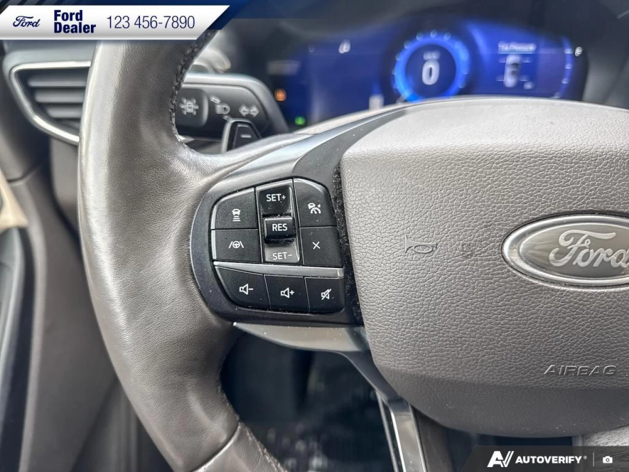 2020 Ford Explorer Platinum Image principale
