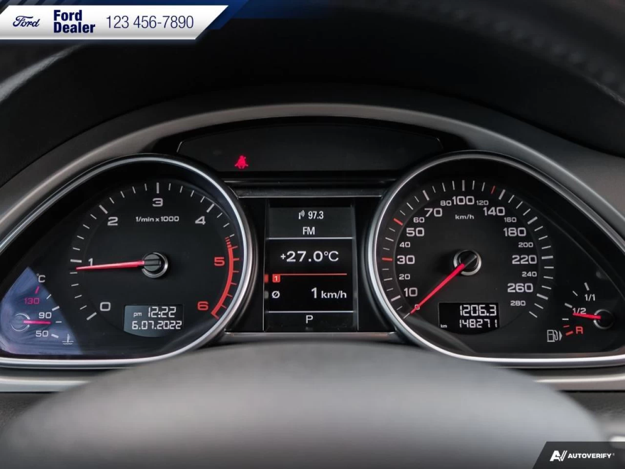 2015 Audi Q7 3.0L TDI Vorsprung Quattro Main Image