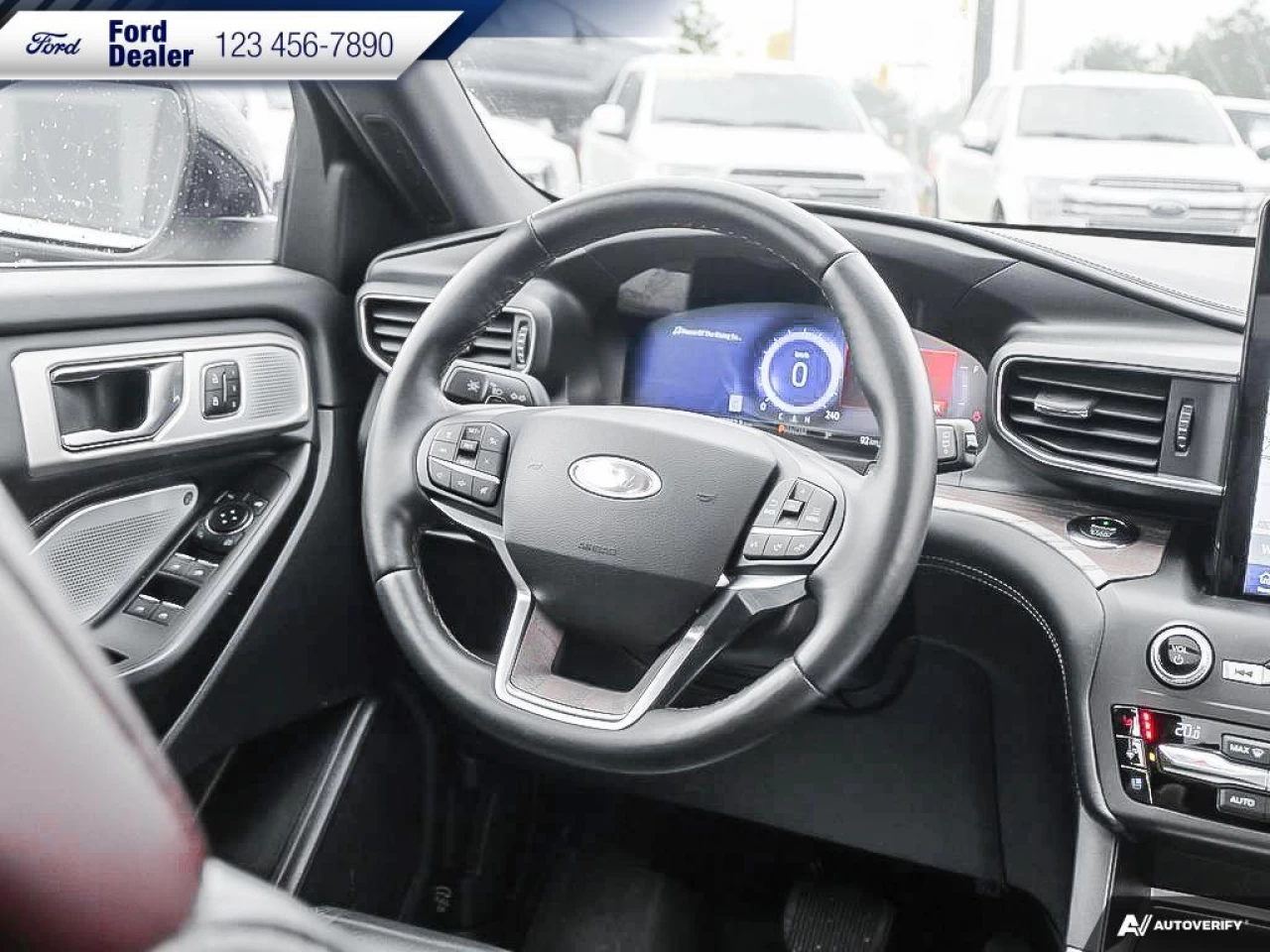 2020 Ford Explorer Platinum Image principale