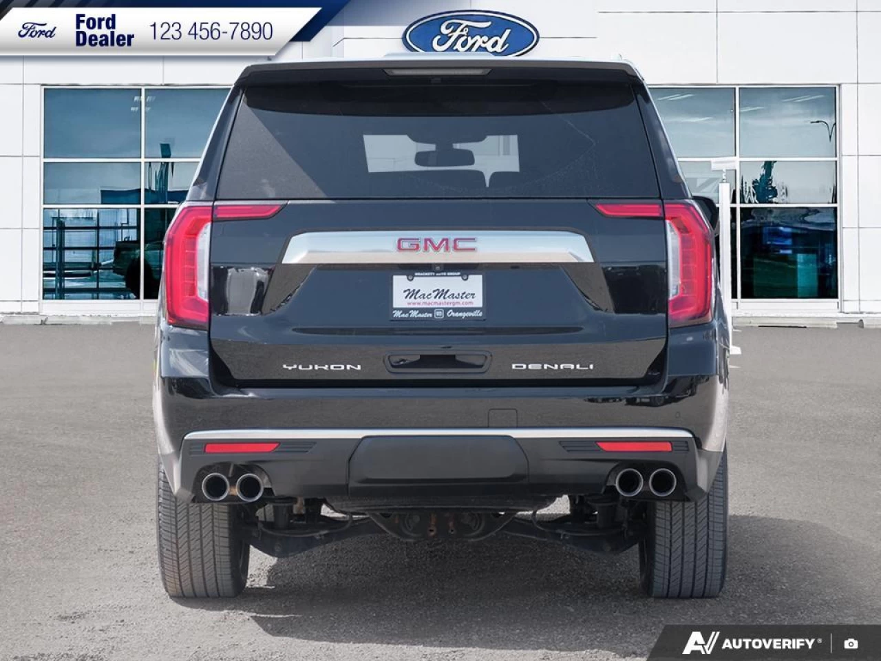 2021 GMC Yukon Denali Image principale