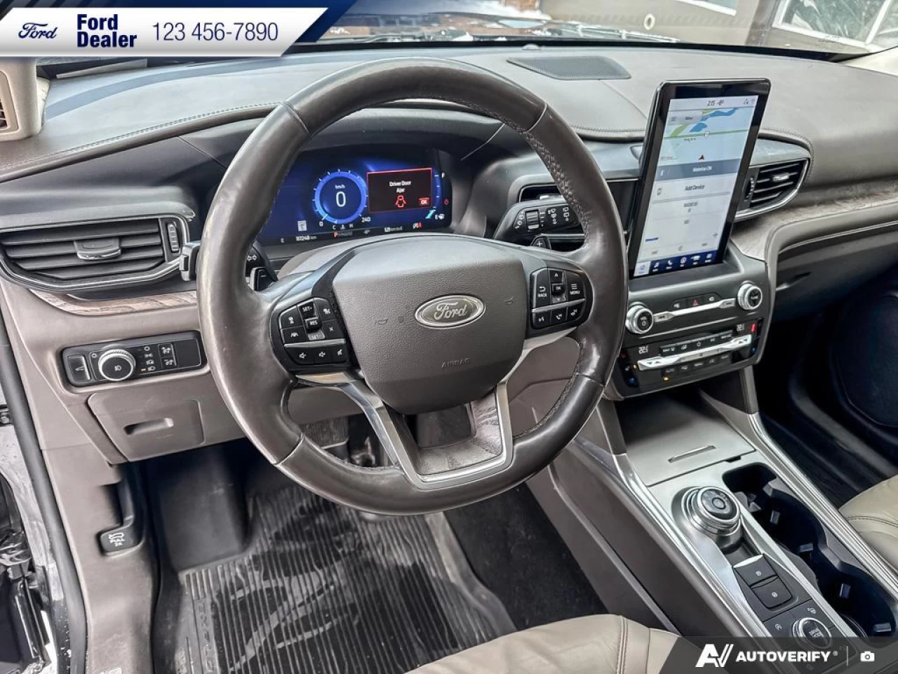 2020 Ford Explorer Platinum Image principale